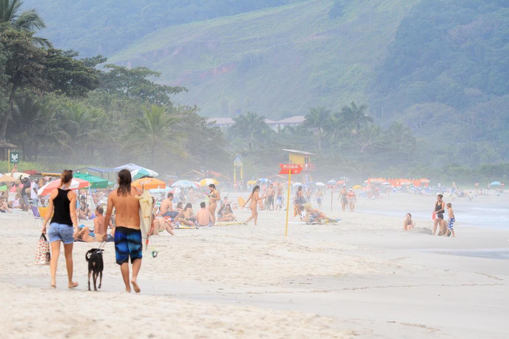 Flat Vila Morena A Pousada Da Sua Familia Camburi  Esterno foto
